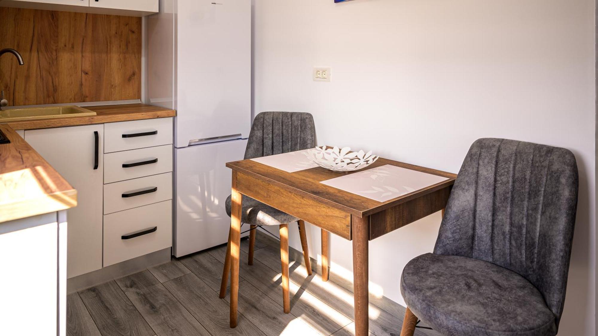 Appartement Nina House à Târgu Jiu Extérieur photo
