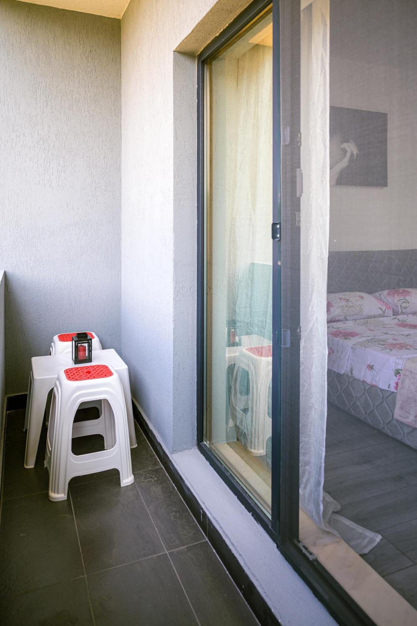 Appartement Nina House à Târgu Jiu Extérieur photo