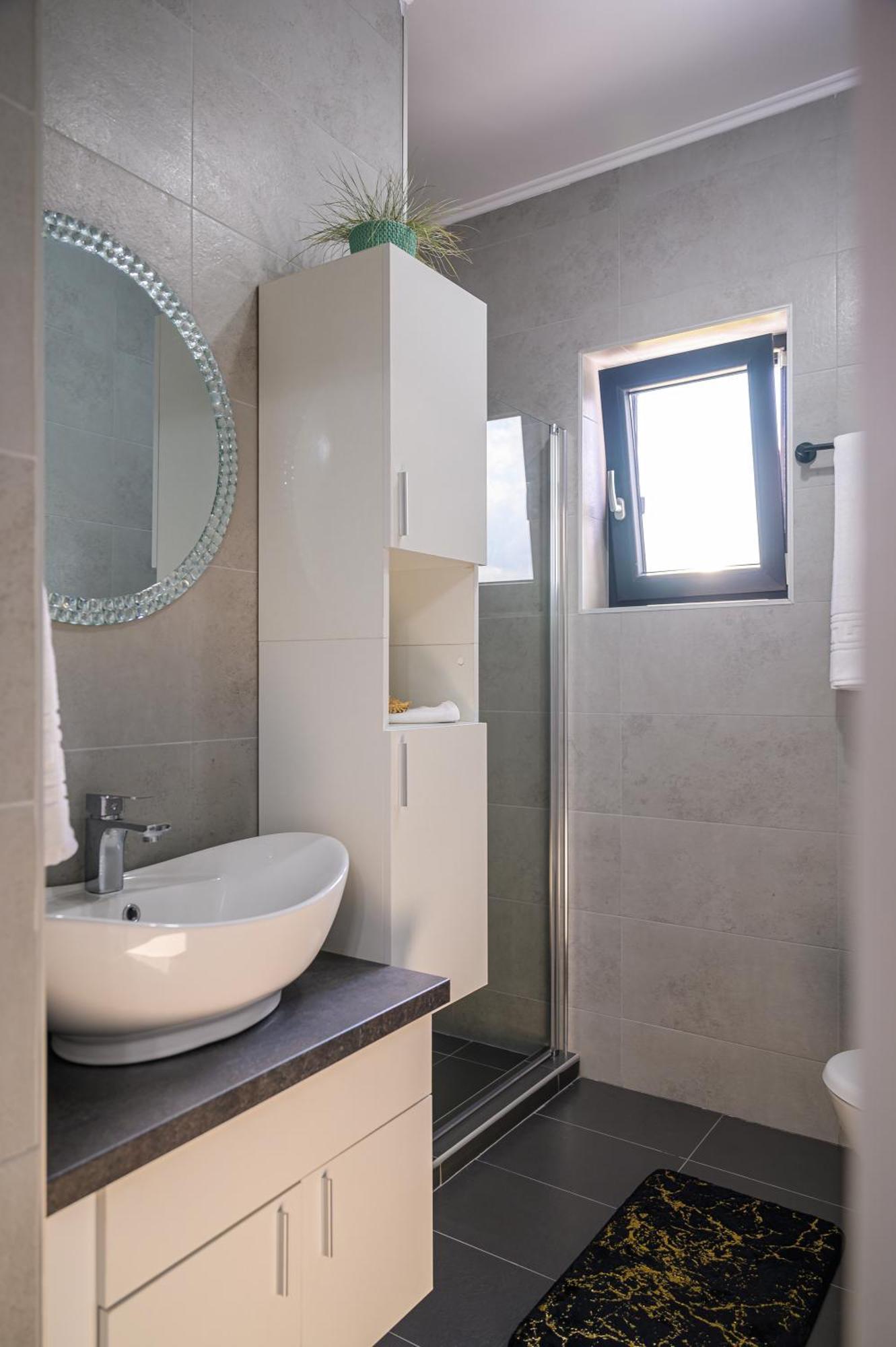 Appartement Nina House à Târgu Jiu Extérieur photo